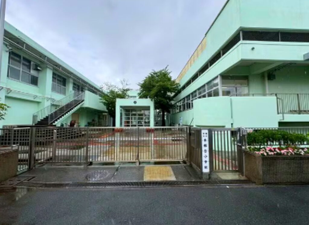 小瀬村史容疑者 勤務先 小学校 集英社オンラインより